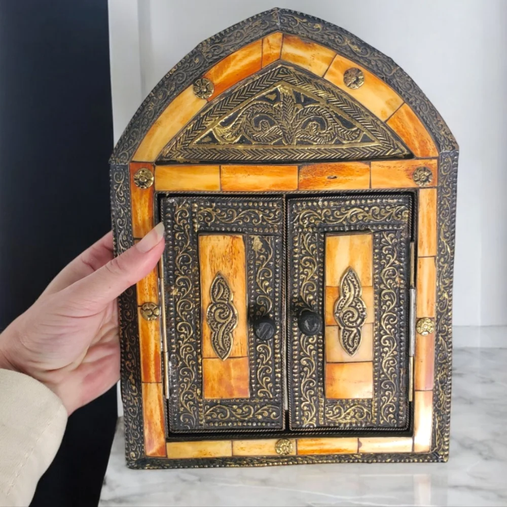 Exotic Handmade Wall Mirror Hidden Behind Closed Doors Camel Bone, Metal - 17